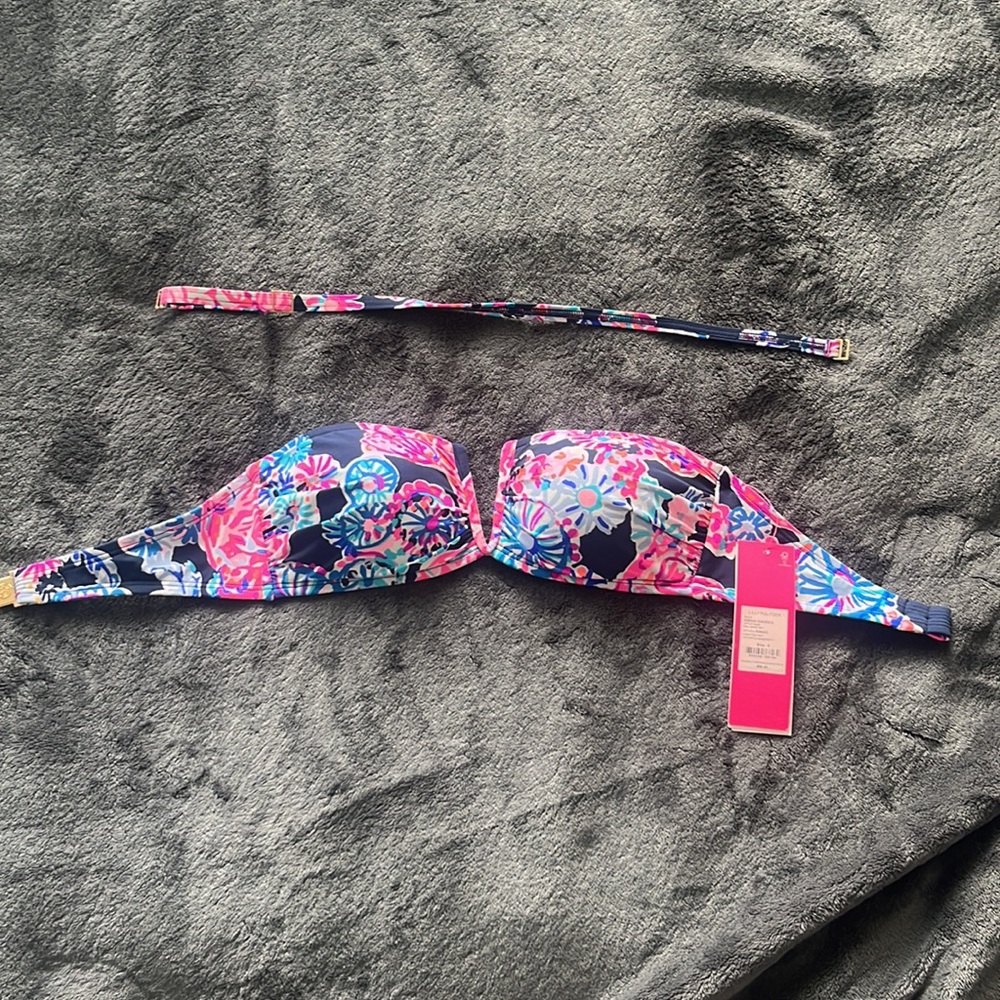 Lily pulitzer brand new bandeau bikini top with removable and adjustable straps.